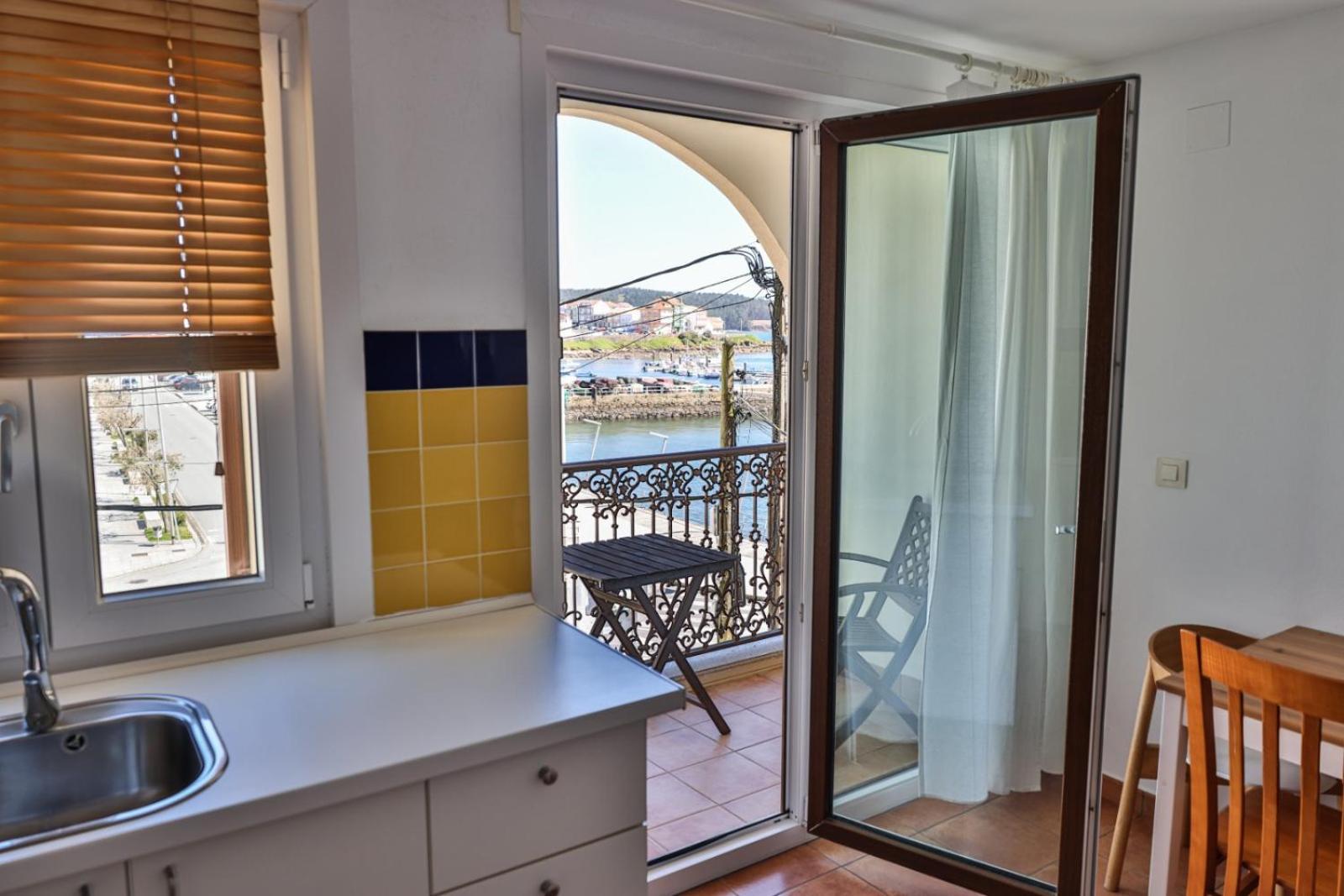 Apartamentos Arnela カマリーニャス エクステリア 写真