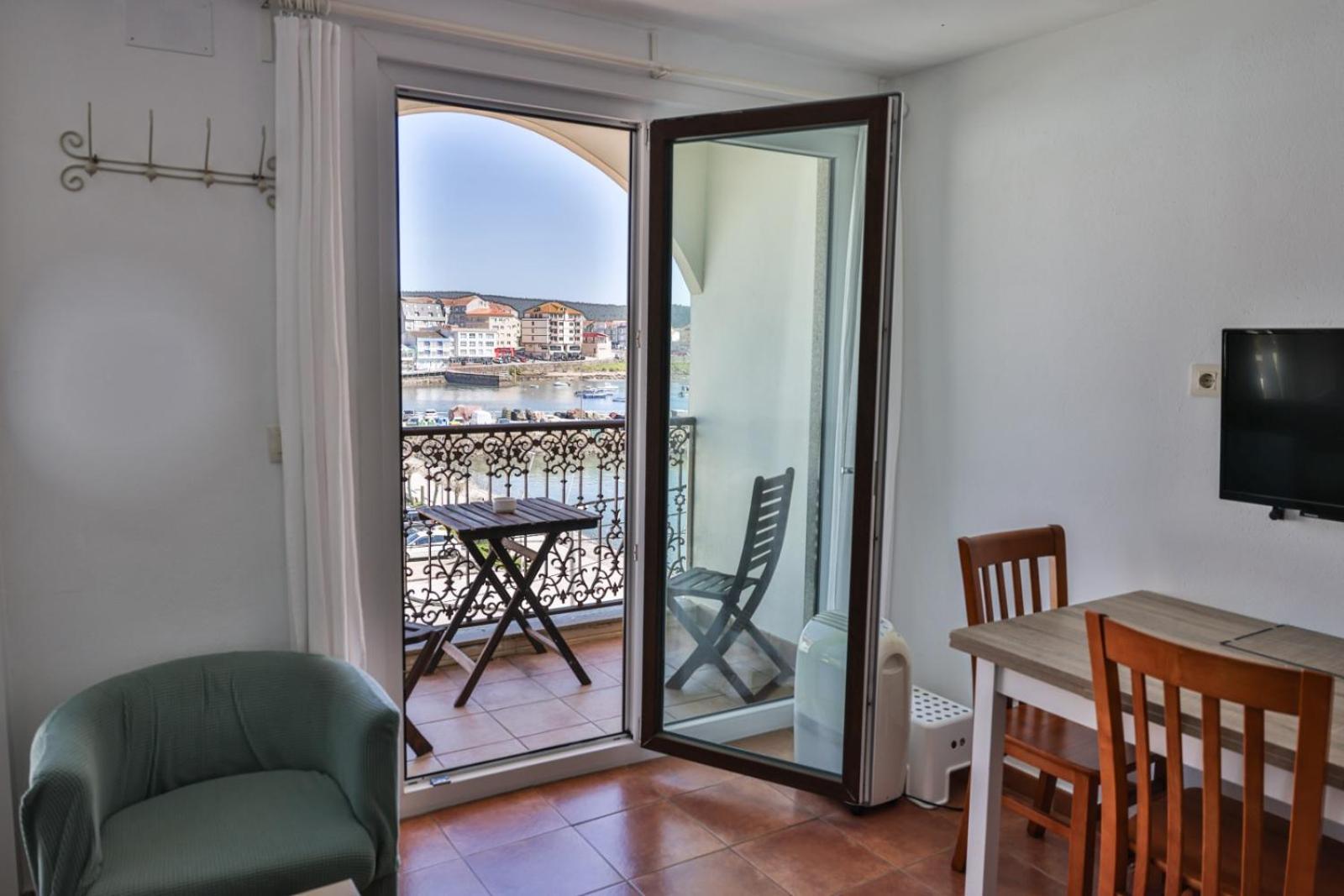 Apartamentos Arnela カマリーニャス エクステリア 写真